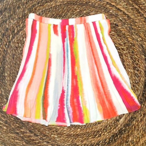 BB Dakota Pleated Skirt Small - Picture 1 of 7